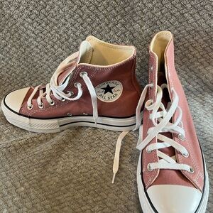 Converse Rose Canvas High-Tops